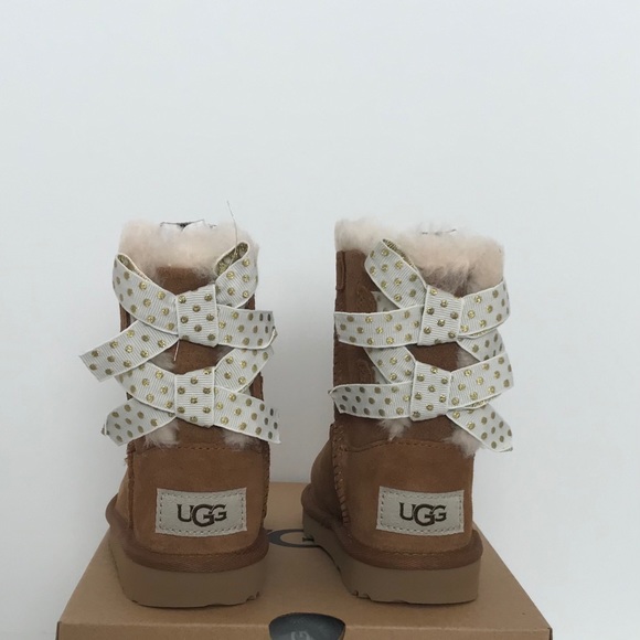 UGG Bailey Bow II Polka Dots Boots - Picture 6 of 8